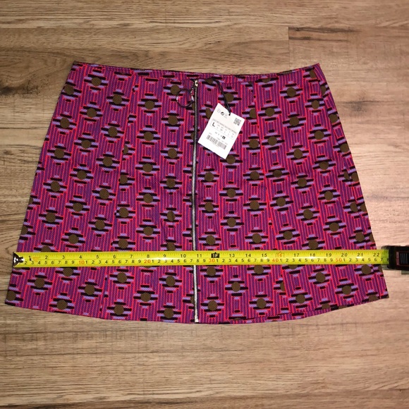 NEW!! Zara Geometric Print Skirt - Picture 10 of 11